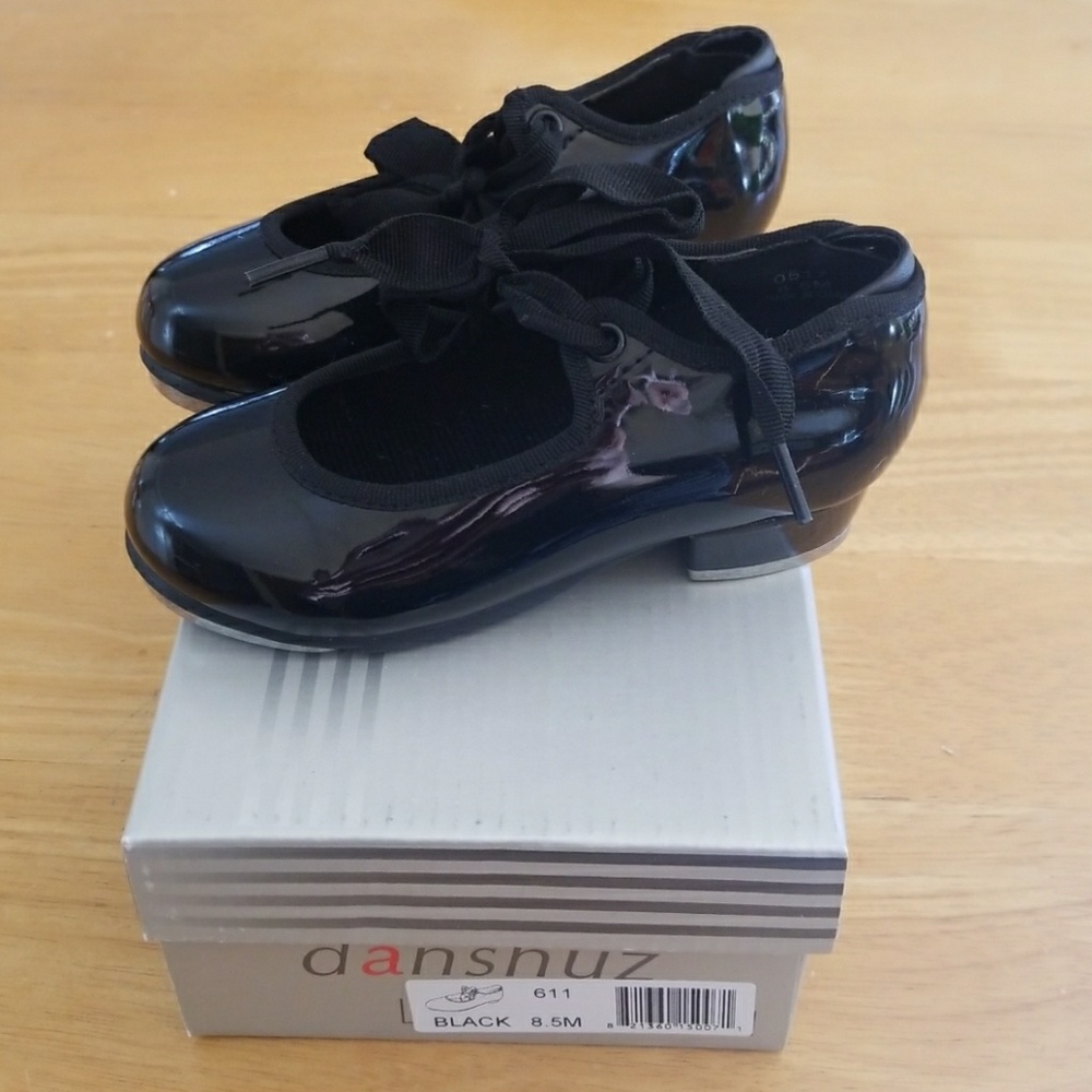 Danshuz tap shoes toddler size 8.5